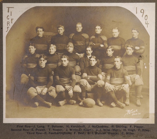 1904 Professional Massillon Tigers Team Collection of the Massillon Museum (BC 763.5)